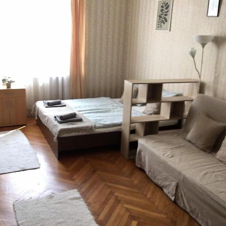 Cozy Flat At Stadionok M Station Budapest Exteriör bild