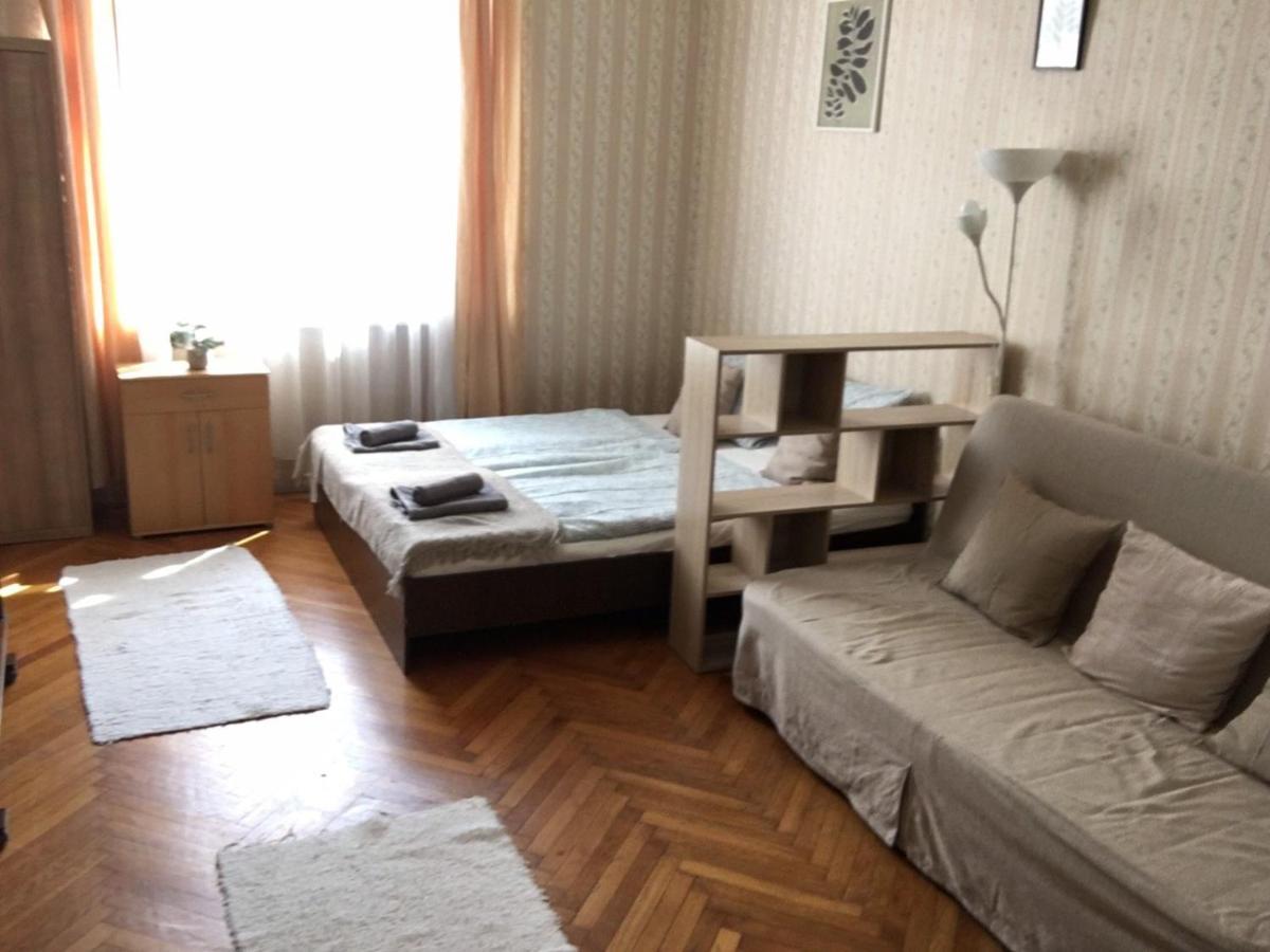 Cozy Flat At Stadionok M Station Budapest Exteriör bild
